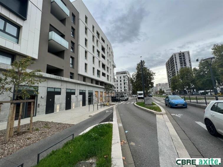 Local commercial Location 38100 GRENOBLE